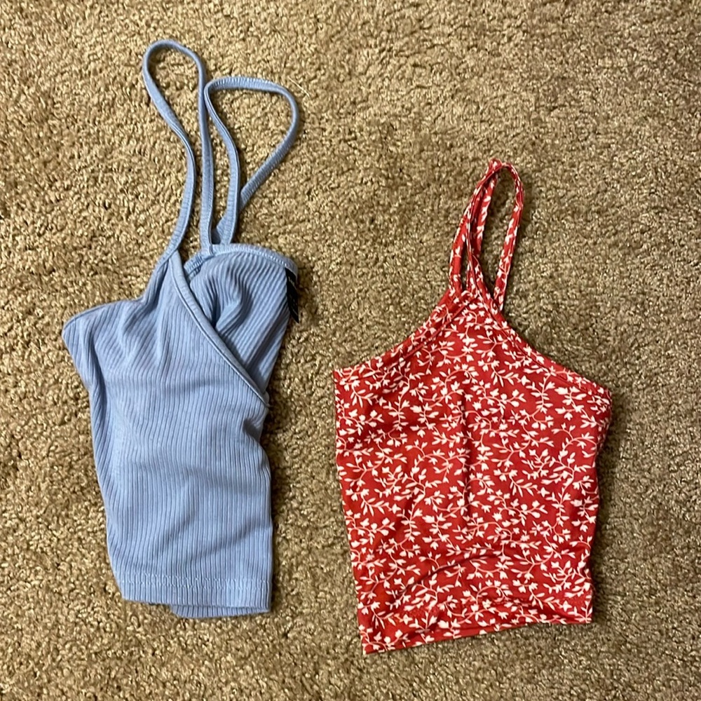 Bundle of 2 EUC SHEIN crop tanks sz.S 183